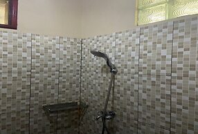 SPOT ON 93957 Henny Kost