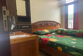 SPOT ON 93957 Henny Kost