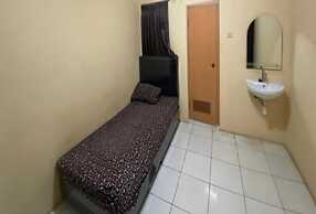 SPOT ON 93957 Henny Kost