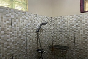 SPOT ON 93957 Henny Kost