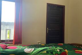 SPOT ON 93957 Henny Kost