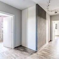 F Tale Country House
