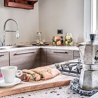 F Tale Country House