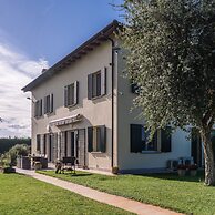 F Tale Country House