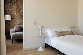 Maison Place Jacques-Cartier by Luxury In Transit