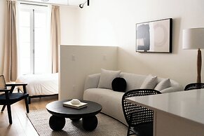 Maison Place Jacques-Cartier by Luxury In Transit