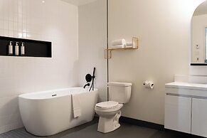 Maison Place Jacques-Cartier by Luxury In Transit