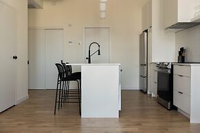 Maison Place Jacques-Cartier by Luxury In Transit