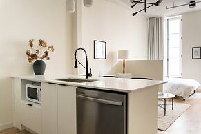 Maison Place Jacques-Cartier by Luxury In Transit