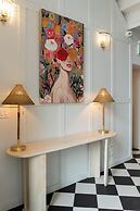 Maison Place Jacques-Cartier by Luxury In Transit