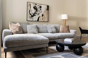 Maison Place Jacques-Cartier by Luxury In Transit