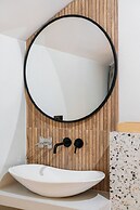 Old Town Oasis - LoftAffair