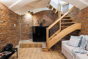 Old Town Oasis - LoftAffair