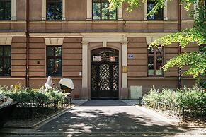 Old Town Oasis - LoftAffair