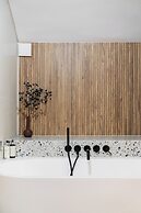 Old Town Oasis - LoftAffair