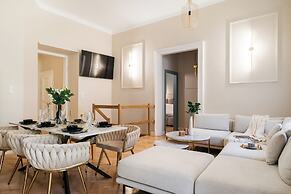 Old Town Oasis - LoftAffair