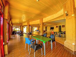 Sea Breeze Beachfront Apartments