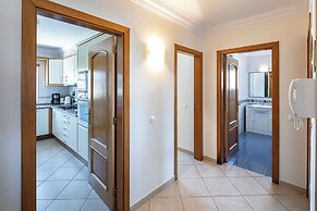 Beautiful 2-bed Apartment in Albufeira