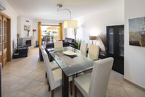 Beautiful 2-bed Apartment in Albufeira