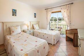 Lovely 2-bed Apartment in Sao Rafael