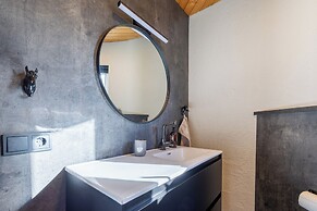 Laugavellir House and Tower Suite