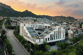 Flow And Co. Qingdao, Autograph Collection