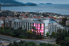 Flow And Co. Qingdao, Autograph Collection