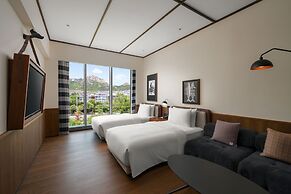 Flow And Co. Qingdao, Autograph Collection