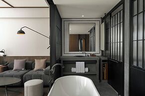 Flow And Co. Qingdao, Autograph Collection