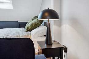 Immaculate Luxury Studio in London