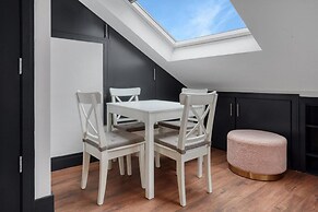 Immaculate Luxury Studio in London