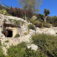 Rock Garden Villa in Isola