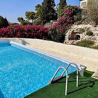 Rock Garden Villa in Isola