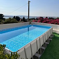 Rock Garden Villa in Isola