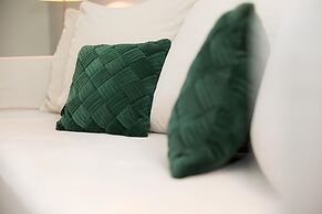 Unique Luxury Central Flat