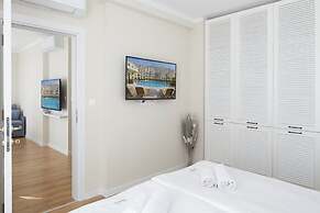 Bellicity Apart Complex