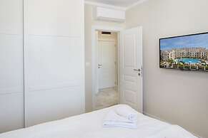 Bellicity Apart Complex