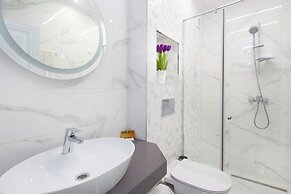 Bellicity Apart Complex