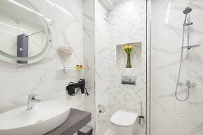 Bellicity Apart Complex