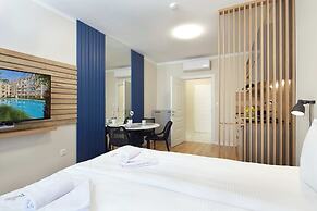 Bellicity Apart Complex