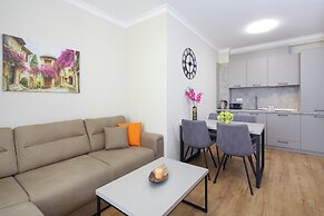 Bellicity Apart Complex