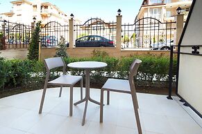 Bellicity Apart Complex