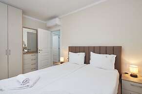 Bellicity Apart Complex