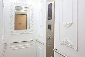 Bellicity Apart Complex