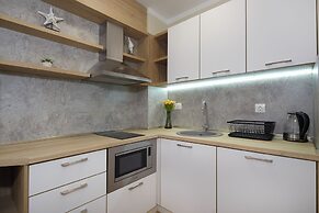 Bellicity Apart Complex