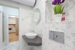 Bellicity Apart Complex