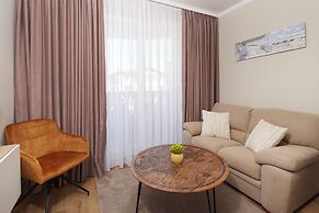 Bellicity Apart Complex