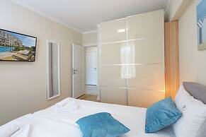 Bellicity Apart Complex