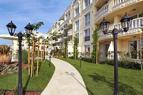 Bellicity Apart Complex