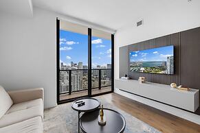 Luxurious Condo Downtown Miami Heart